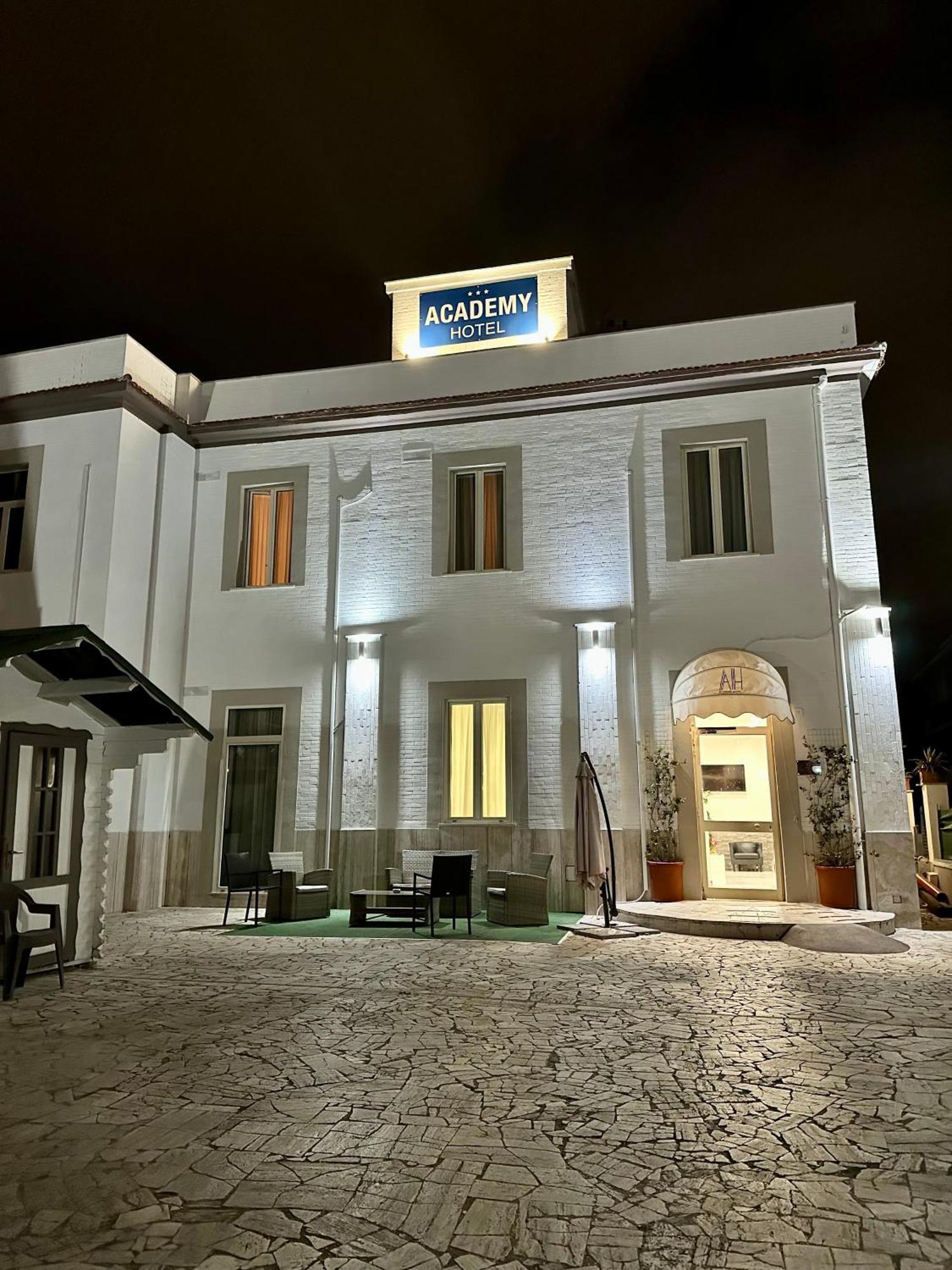 Academy Hotel Fiumicino Exterior foto